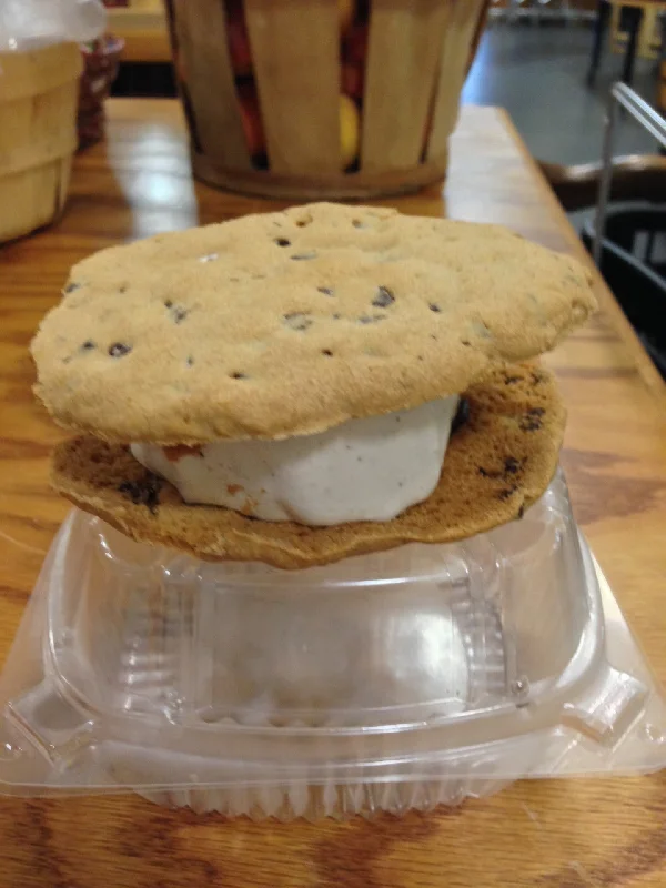 Shaw Farm Ice Cream Sandwich - Chocolate Chip